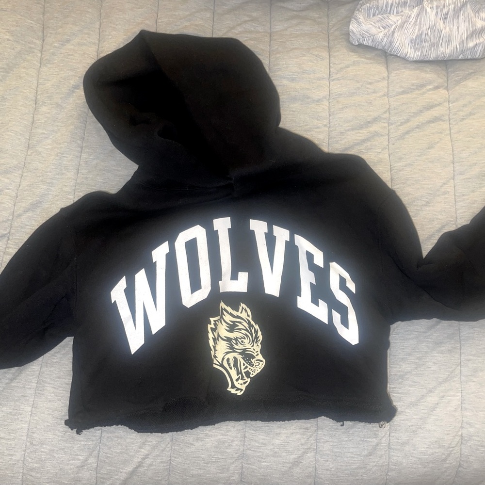 Darc Sport Black Cropped Hoodie with Cream Wolf Graphic